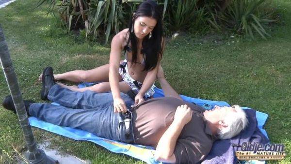 Dirty Girl - porntry.com on v0d.com