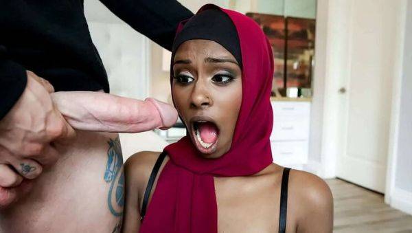 Young Indian Muslim Teen in Hijab Takes Big White Cock Hardcore - xxxfiles.com - India on v0d.com