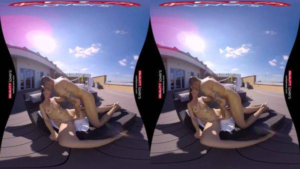 Carolines Hot Vr Outdoor Jacuzzi - Caroline Ardolino - videohdzog.com - Czech Republic on v0d.com
