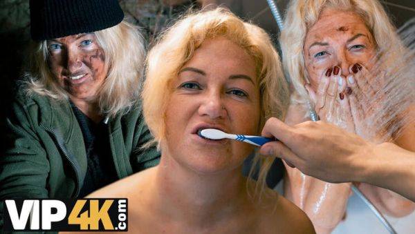 Mature Blonde Hobo Lady Fucked Hard in Apartment - Big Natural Tits HD - xxxfiles.com on v0d.com