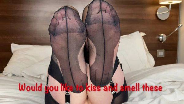 Mrs Mature Feet Soles Nylon Foot Worship For Lovers - xxxfiles.com on v0d.com