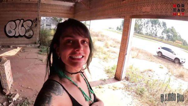 Alemao Hub Fucks Dreadlocks Hottie in Abandoned Building - Outdoor Teen Sex with Big Ass Latina - veryfreeporn.com - Brazil on v0d.com