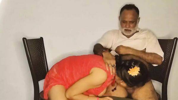 Hot Step Sister In-Law Romantic Foreplay Lip Kissing Sucking Her Big Nipples Boobs - veryfreeporn.com - India on v0d.com