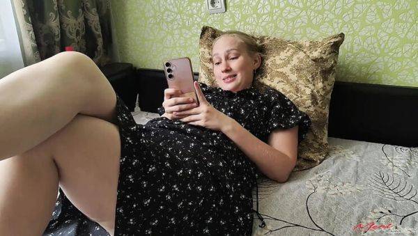 Helping My Stepsister Stretch Her Anus for Date Night - Amateur Anal Creampie - veryfreeporn.com - Russia on v0d.com