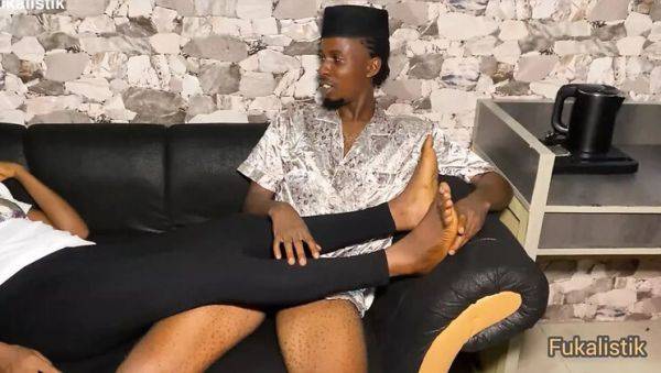Ebony Maid Seduces BBC Boss Cheating Homemade Teen - porntry.com on v0d.com