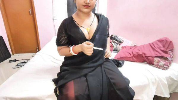 Bhabhi Smoking and Sharing Honeymoon Secrets - Deep Throat Blowjob in Hindi - veryfreeporn.com - India on v0d.com