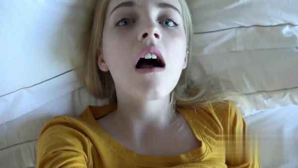 Kate Bloom Hot Homemade Fuck with Big Natural Tits and Blowjob - veryfreeporn.com - Britain on v0d.com
