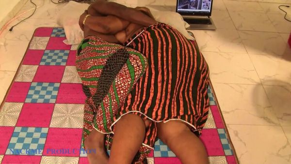 Mature African Village Couple Fucking Hard While Watching Porn Together - veryfreeporn.com on v0d.com