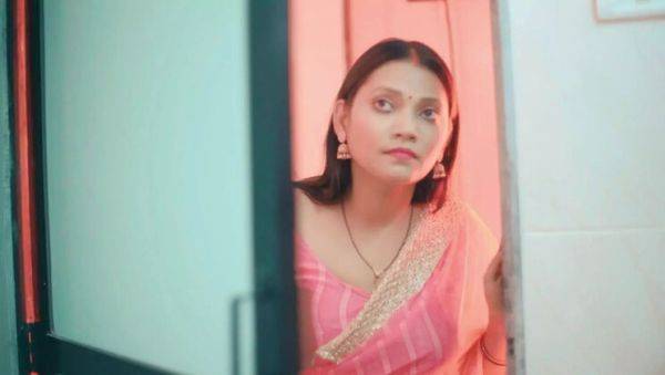 Desi Housewife Gets Wild with Office Boss - Hot Indian Sex & Dirty Talk - veryfreeporn.com - India on v0d.com