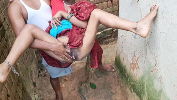 Indian Hot House Maid Fucked Hard By Owner - Desi Aunty Outdoor Sex - xxxfiles.com - India on v0d.com