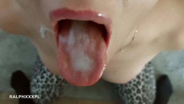 Cheating Wife Swallows Neighbor's Cum - Amateur Blowjob - xxxfiles.com - Poland on v0d.com