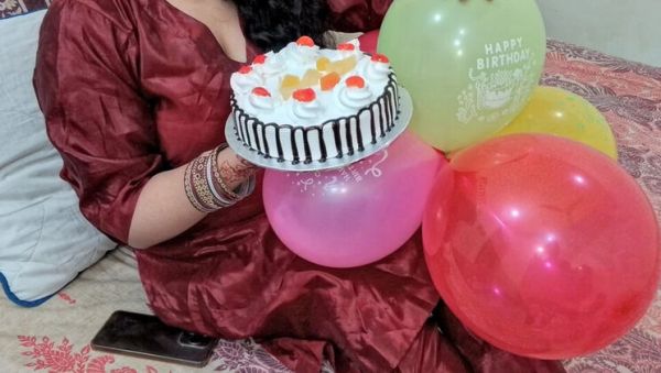 Indian Sis-in-Law Birthday Sex with Hindi Audio - QueenbeautyQB Big Tits, Blowjob, Creampie - porntry.com - India on v0d.com