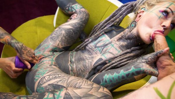 Alternative Threesome with Anal Gapes and Facial Cumshot - xxxfiles.com - Britain on v0d.com