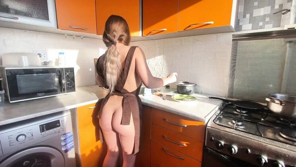 Montanasvibe Blonde Teen Wife Washes Dishes Naked Then Gets Fucked Hard in Kitchen - porntry.com - Russia on v0d.com