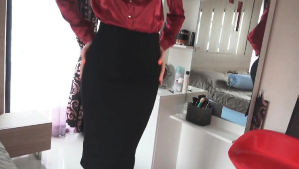 Angel The Dreamgirl's Wet Pussy Peeking From Tight Pencil Skirt Makes You Hard - xxxfiles.com on v0d.com