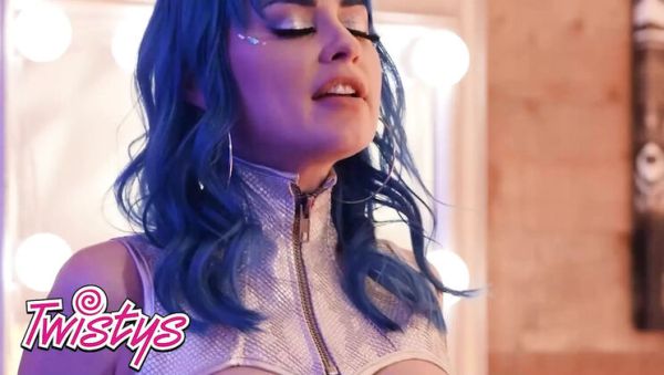 Twistys: Jenna Foxx and Jewelz Blu Caught Peeking Leads to Steamy Lesbian Surprise with Big Tits and Fingering - veryfreeporn.com - Britain on v0d.com
