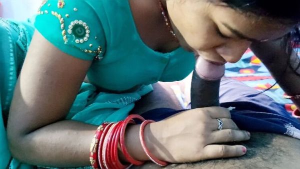 Desi Bhabhi Blowjob with Hindi Audio - Big Ass Indian Aunty Fucking Boyfriend - porntry.com - India on v0d.com