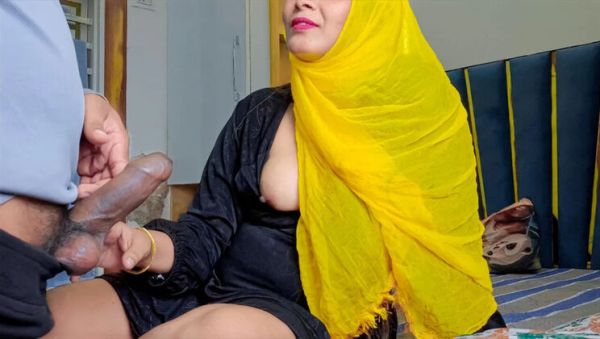 Pinki Cute Indian Hijabi Stepmom Hard Doggystyle Fuck and Creampie on Big Ass - xxxfiles.com - India - Pakistan on v0d.com