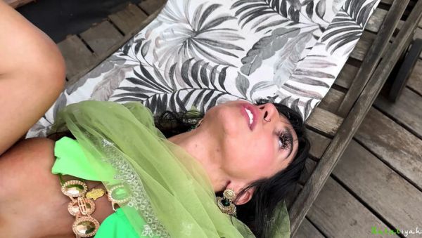 Pakistani Housewife Aaliyah Yasin Cheating on Husband with Yeri Blue - Big Tits Blowjob Outdoor Poolside Fuck - veryfreeporn.com - Pakistan on v0d.com