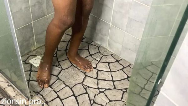 Zion Hot Teen Fucks Cucumber In Bathroom - Petite African Amateur Homemade - veryfreeporn.com - Usa - Ukraine - Nigeria on v0d.com