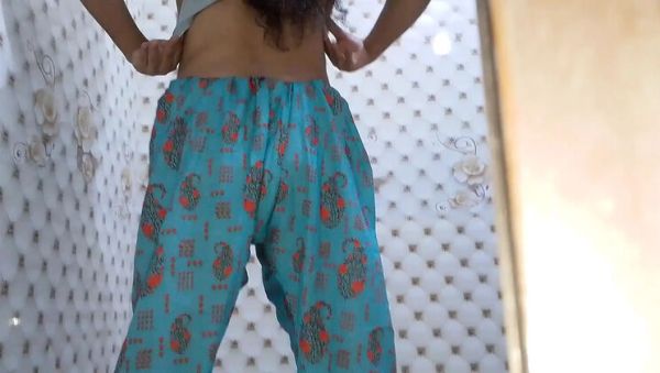 Indian Stepbrother Finally Seduces Stepsister in Hindi Role Play - QueenbeautyQB Blowjob Creampie - xxxfiles.com - India on v0d.com
