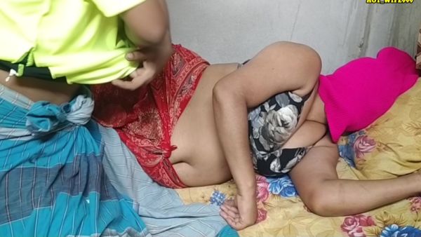 Dabar Hot Mlif Tamil Real Home - Village Bhabhi - desi-porntube.com - India on v0d.com