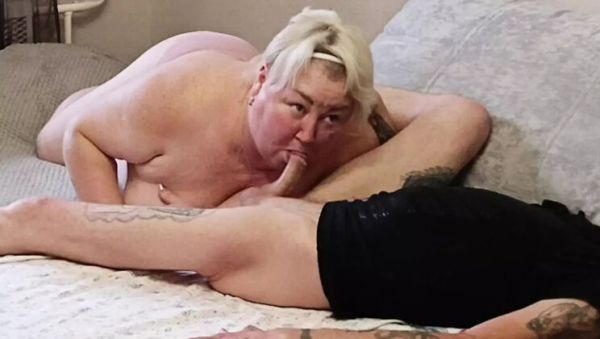 Neighbour MILF Zona901 Surprise Deep Throat Blowjob Cum In Mouth Swallow - porntry.com on v0d.com