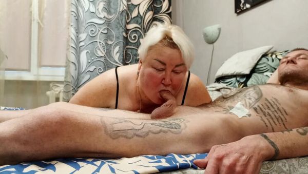 Stepmom deep throat blowjob and cum swallow surprise - veryfreeporn.com on v0d.com