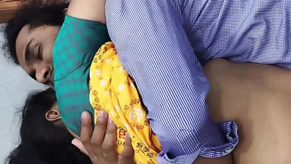 Mallu Couple Hot Romance: Navel Licking and Pussy Licking in Homemade Video - xxxfiles.com - India on v0d.com