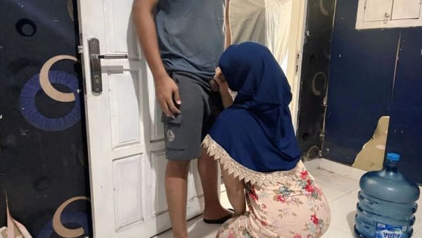 Clarelia Hot Housewife Forced Gardener Blowbang Cheating Viral - veryfreeporn.com - Indonesia on v0d.com