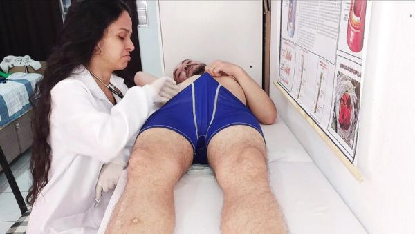 Nurse Jennyferpimenta Gives Handjob To Patient's Big Cock Erection - porntry.com on v0d.com