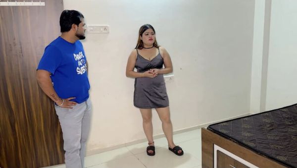 Indian Bhabhi Landlady Takes Rent Payment With Hardcore Sex From Tenant - Big Natural Tits Hindi Scene - veryfreeporn.com - India on v0d.com