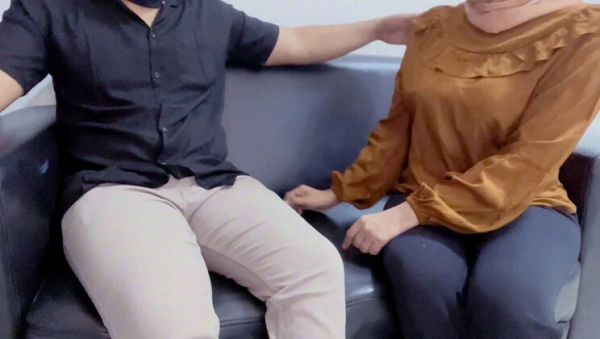 Indonesian Hijab Office Drama: Nadalyne Fucks Manager on Sofa for Salary Raise - Homemade Creampie - xxxfiles.com - Indonesia on v0d.com