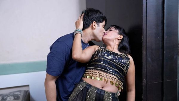Indian Wife Seduces Husband with Nude Belly Dance - Full Night Fucking with 8 Inch Huge Cock - veryfreeporn.com - India on v0d.com