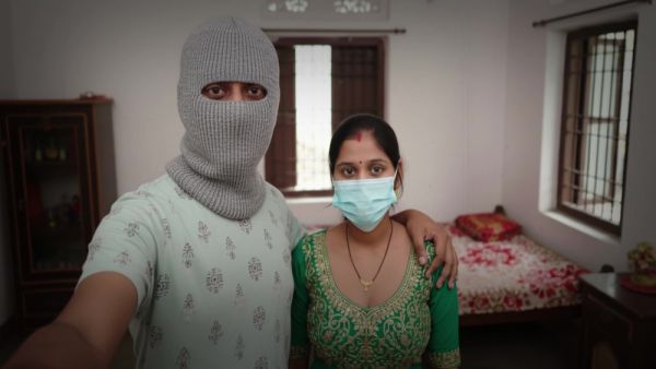 Indian Desi Hauswaif Soni Bhabhi Ki Chudayi Devar Ne Bhabhi Ko Ghodi Bana Ke Choda With Devar Bhabhi - desi-porntube.com - India on v0d.com