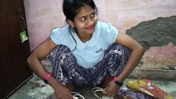 Desi Village Teen Girl Outdoor Sex with Angel Sexy Priya - Homemade Indian Anal and Big Ass - porntry.com - India on v0d.com