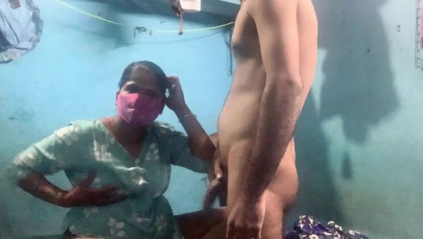 Desi Bhabhi Hindi Hot Sex Talk with Cum Swallow Outdoor - xxxfiles.com - India on v0d.com