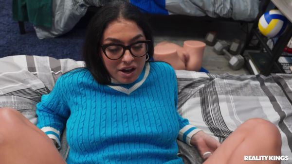 Replaces Johnnys Sextoy So He Can Fuck Her Until She - Violet Monroe - videohdzog.com on v0d.com