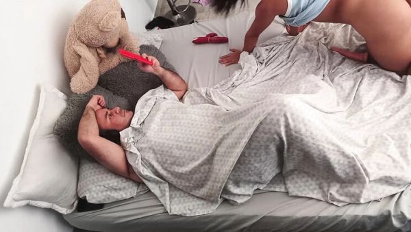 Horny Stepdad Fucks My Tight Pussy - Dajann_jobs & Maleja Fox Amateur Latina Sex - veryfreeporn.com - Colombia on v0d.com