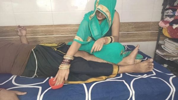 Father-in-law calls daughter-in-law to room for oil massage then fucks her tight Indian pussy hard - xxxfiles.com - India on v0d.com