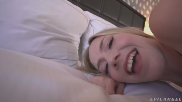 Puts On Her Best Lingerie And Mick Rubs Her Ass With Oil - Mick Blue And Rebel Rhyder - videohdzog.com on v0d.com