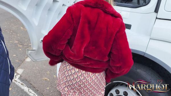 Sexymarghot Public Truck Fuck: Amateur MILF Blowjob & Riding in Parked Cab - veryfreeporn.com - France on v0d.com