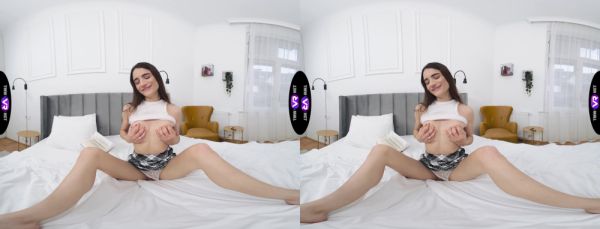 A hot solo girl plays with her pussy in a 180-degree view - alphaporno.com on v0d.com