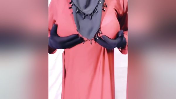 Village Bhabhi - Beautiful Fucking With Boyfriend - Hindi Audio - desi-porntube.com - India on v0d.com