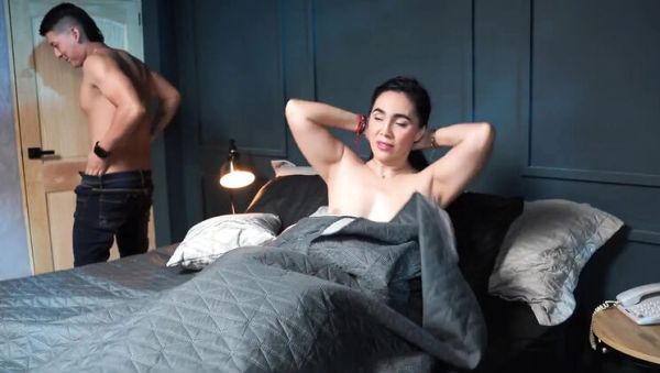 Hot Stepmom Sarah Black Fucks Stepson in Bed - Big Ass Latina MILF Gets Her Pussy Eaten - porntry.com - Spain - Colombia on v0d.com