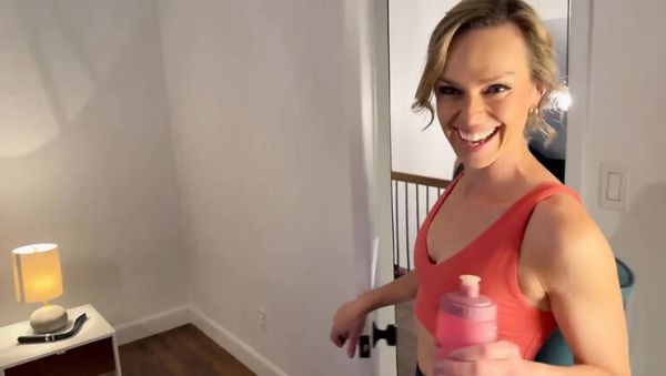 Ripped Yoga Pants Fuck: Husband and Friend Creampie Serenity Cox - porntry.com - Britain on v0d.com