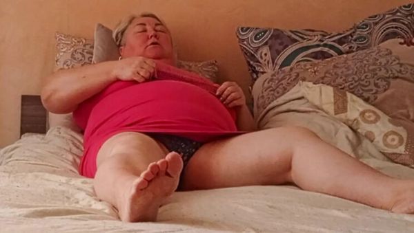 Stepmom Undresses and Caresses Her Big Natural Tits Solo - veryfreeporn.com on v0d.com