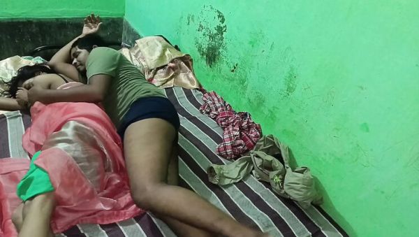 Indian Desi Bhabhi Night Masti with Sushma - Hot Homemade Sex Video - porntry.com - India on v0d.com