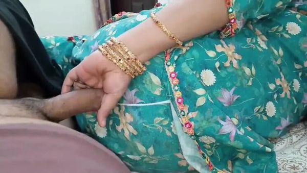 Desi Annu's Stepson Can't Stand Stepsister's Noises in Hotel Room - veryfreeporn.com - India - Pakistan on v0d.com