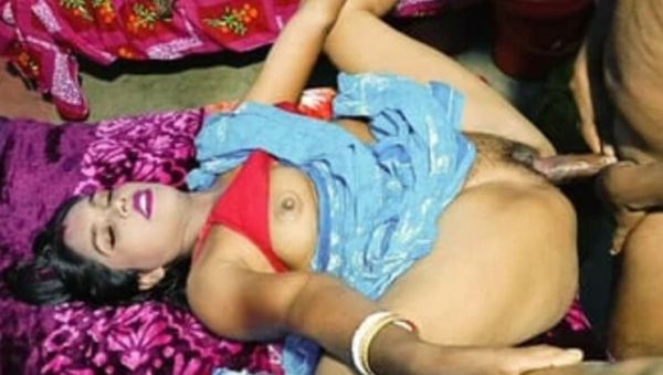 Desi Bhabhi Sali Hardcore Sex With Jamaibabu In Village - Indian Homemade Blowjob & Facial - porntry.com - India on v0d.com